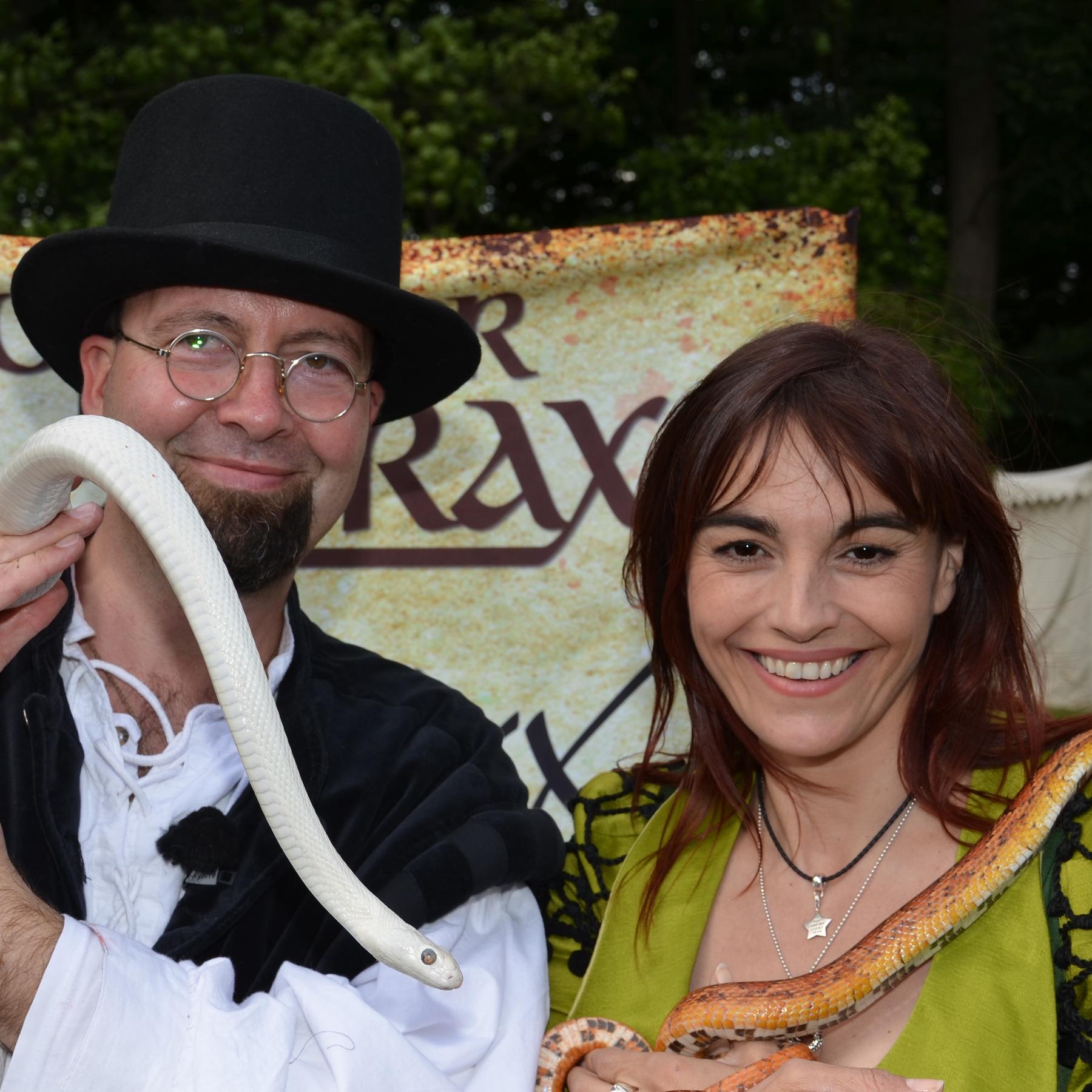 Tiergeschichten1 - Diana und Quacksalber Prof. Abraxo.jpg Tiergeschichten1 - Diana und Quacksalber Prof. Abraxo.jpg