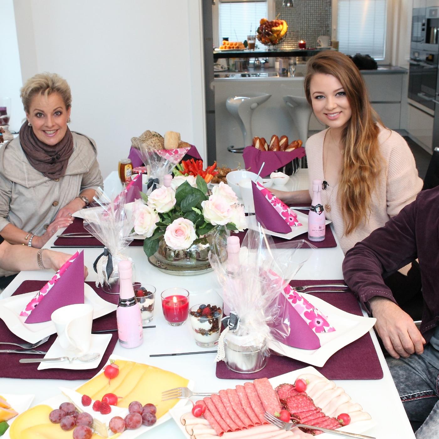 Promi Shopping Queen 2016 Hamburg 08.jpg