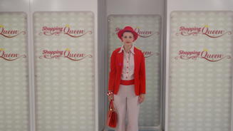 Anja überrascht alle mit ihrem Look