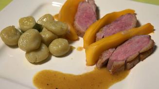 Entenbrust mit Mangospalten