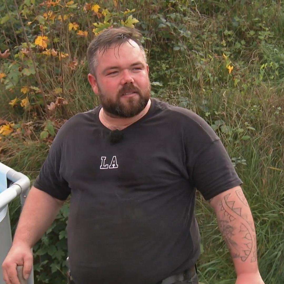 Michel möchte möglichst schnell seine Außensauna im Garten.
