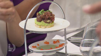 Grüne Variation aus Thunfisch – Gurke 