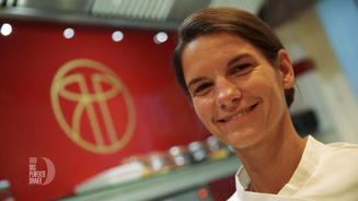 Manuela steht nicht auf Showeffekte