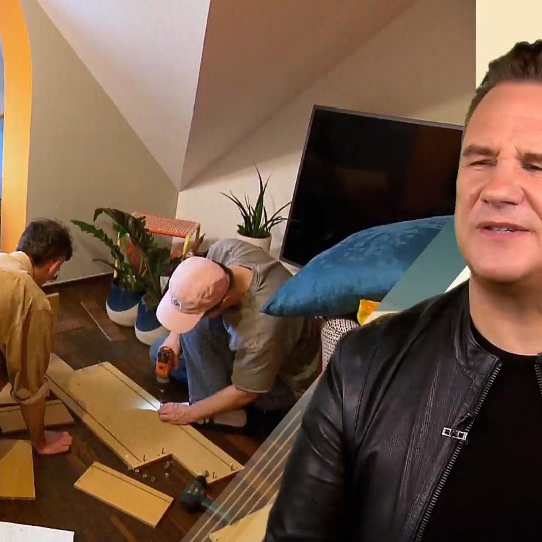 Stardesigner Guido Maria Kretschmer weiß jetzt, warum die Kommode so günstig war. Stardesigner Guido Maria Kretschmer weiß jetzt, warum die Kommode so günstig war.