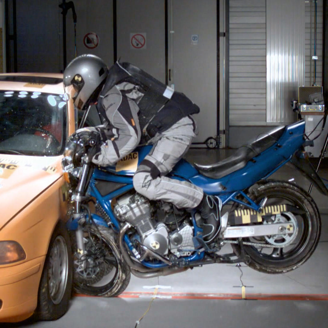 MotorradAirbag1 MotorradAirbag1
