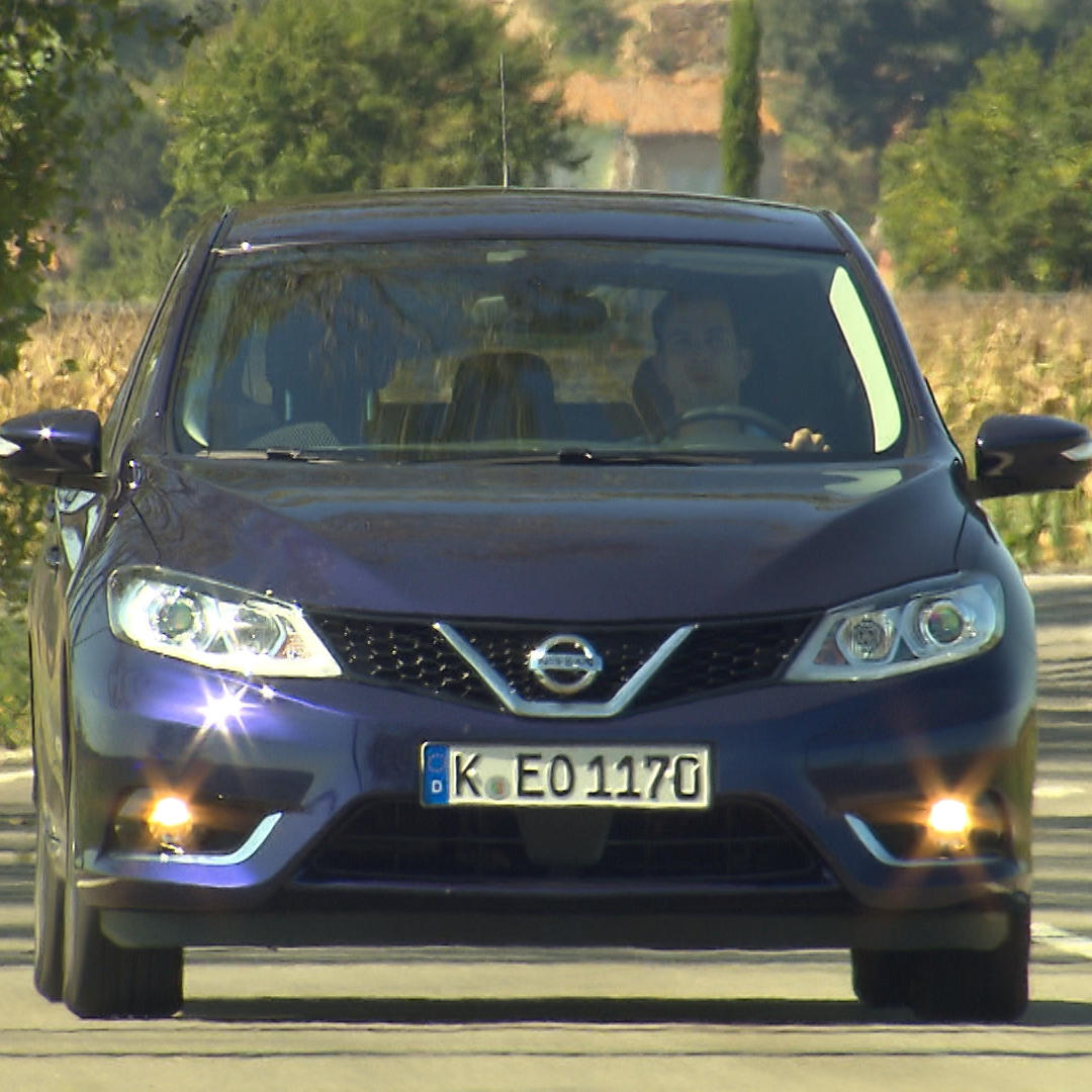 Nissan Pulsar 1