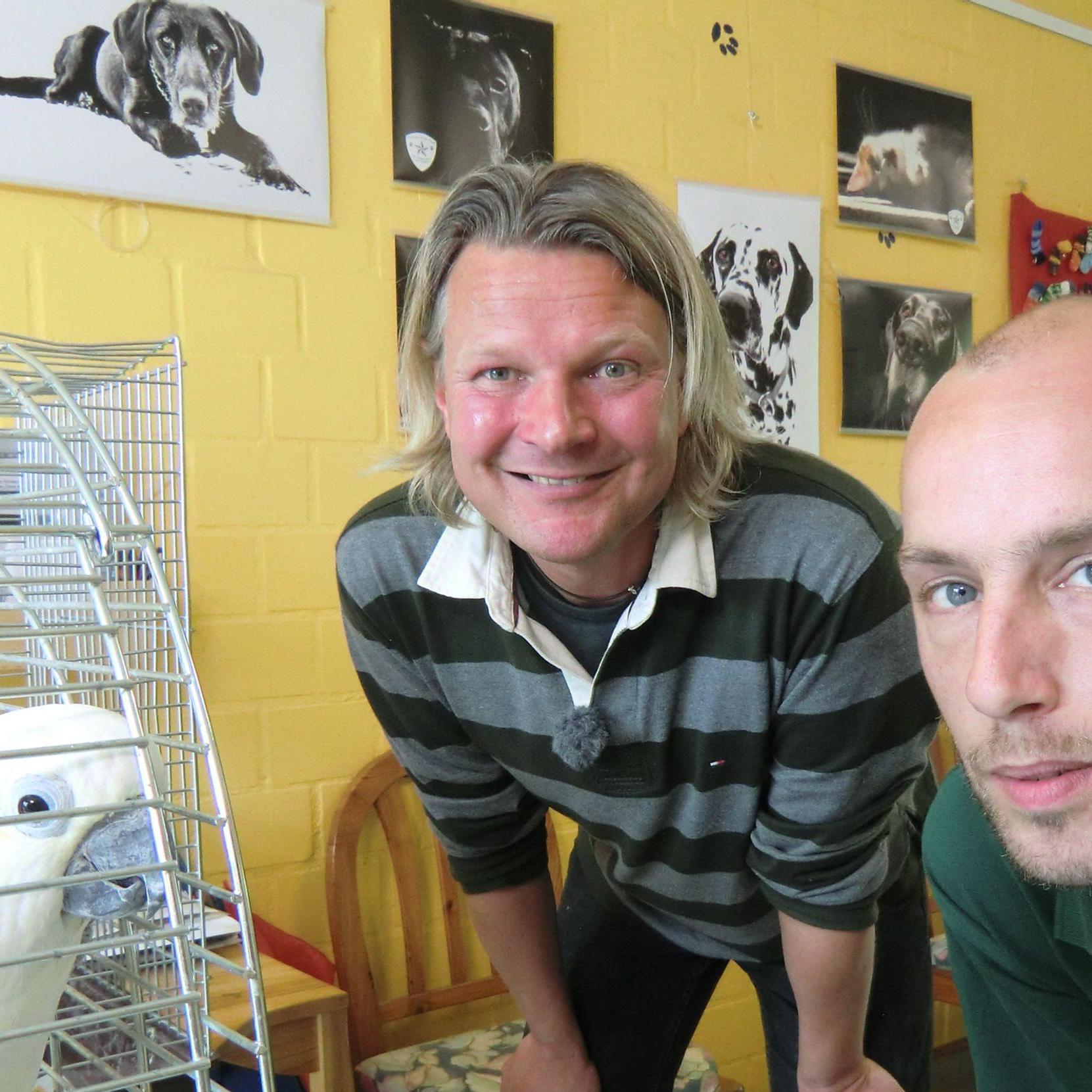 Tiere in Not 2 - Frank und Sascha Diephaus.jpg Tiere in Not 2 - Frank und Sascha Diephaus.jpg
