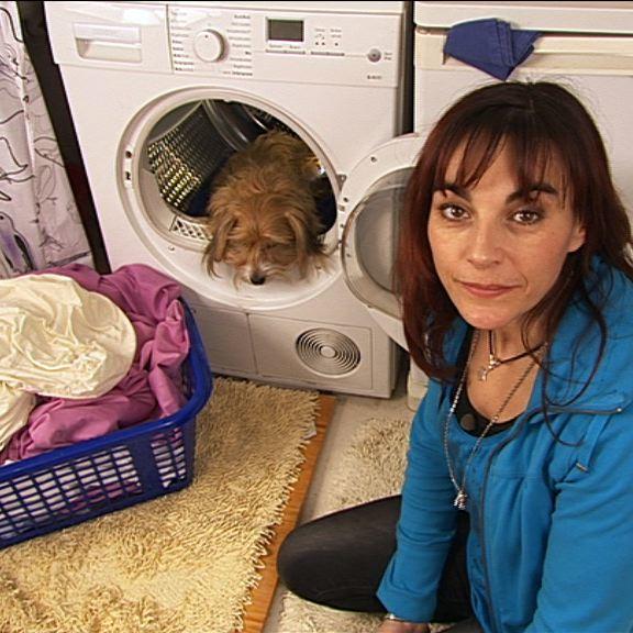 Vorschau 2 - Gefahren im Haushalt - Maggie in Waschmaschine Vorschau 2 - Gefahren im Haushalt - Maggie in Waschmaschine
