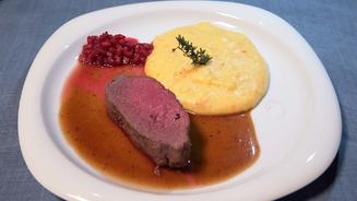 Neeps and Tatties und Hirsch