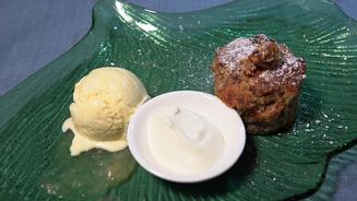Schwarzwälder „Kirschplotzer“ und Eis