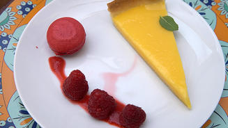 Zitronentarte und Macaron