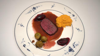Rosa Hirsch und Rotweinschalotte