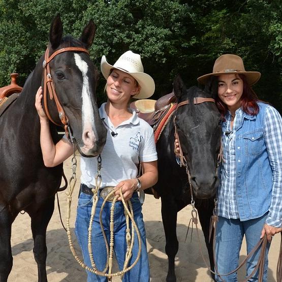 Tiergeschichten1 - VOX-DOCMA TV - Diana Eichhorn versucht sich im Westernreiten Tiergeschichten1 - VOX-DOCMA TV - Diana Eichhorn versucht sich im Westernreiten