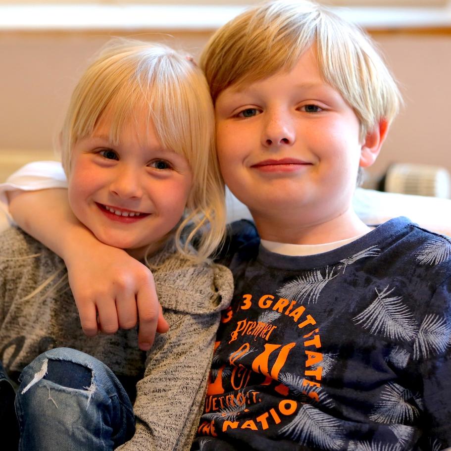 Portrt Sally und Sam.jpg Portrt Sally und Sam.jpg