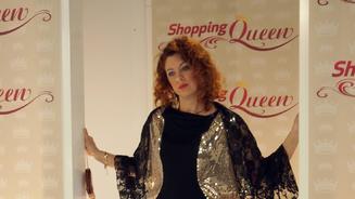 Iris selbst findet ihr Outfit "geil"