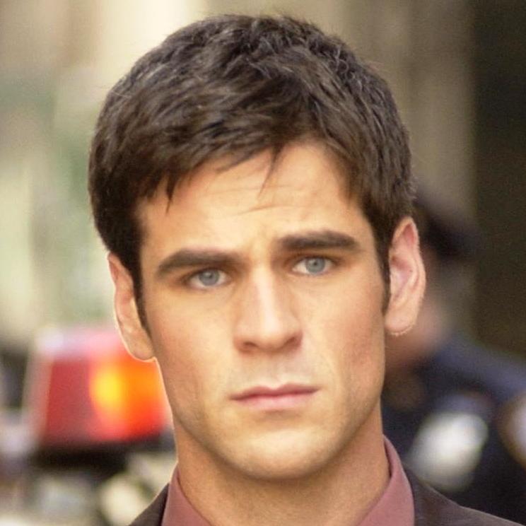 eddie cahill eddie cahill