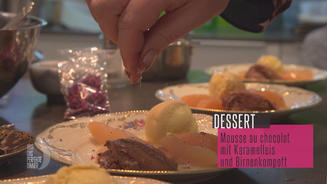 Mousse au Chocolat mit Karamelleis