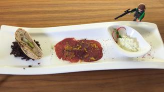 Alpentapas - Fluss - Wald - Feld