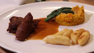 Kalbsvögerl mit Kürbispüree