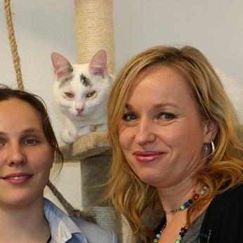 Vorschau1 - VOX-DOCMA TV-LISA EHL - Birga Dexel Theresa Wolschke und Katze Minka Vorschau1 - VOX-DOCMA TV-LISA EHL - Birga Dexel Theresa Wolschke und Katze Minka