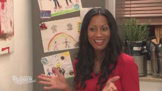 Wo versteckt sich Violets Tattoo?