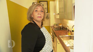 Corinna zaubert in ihrer Mini-Küche