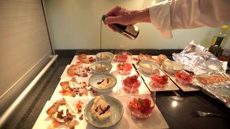 Apfeltarte mit Kürbiskernöleis