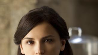 Rachael Leigh Cook als Kate Moretti