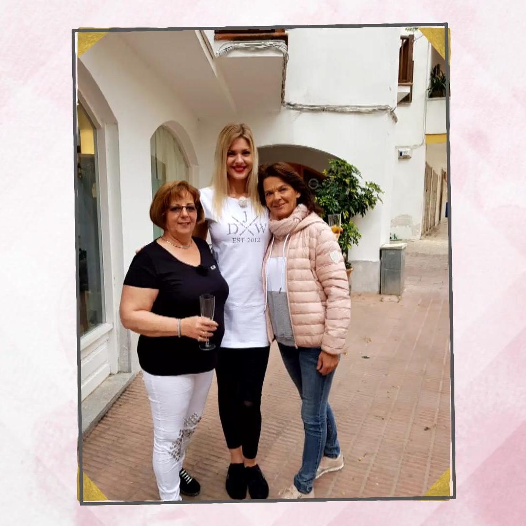 Jenny Matthias, Freundin Elke und Braut Susanne in Mallorca Jenny Matthias, Freundin Elke und Braut Susanne in Mallorca