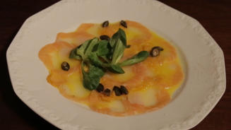 Lachscarpaccio mit Jakobsmuscheln