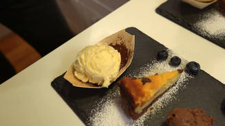  Variation von Schokolade mit Früchten