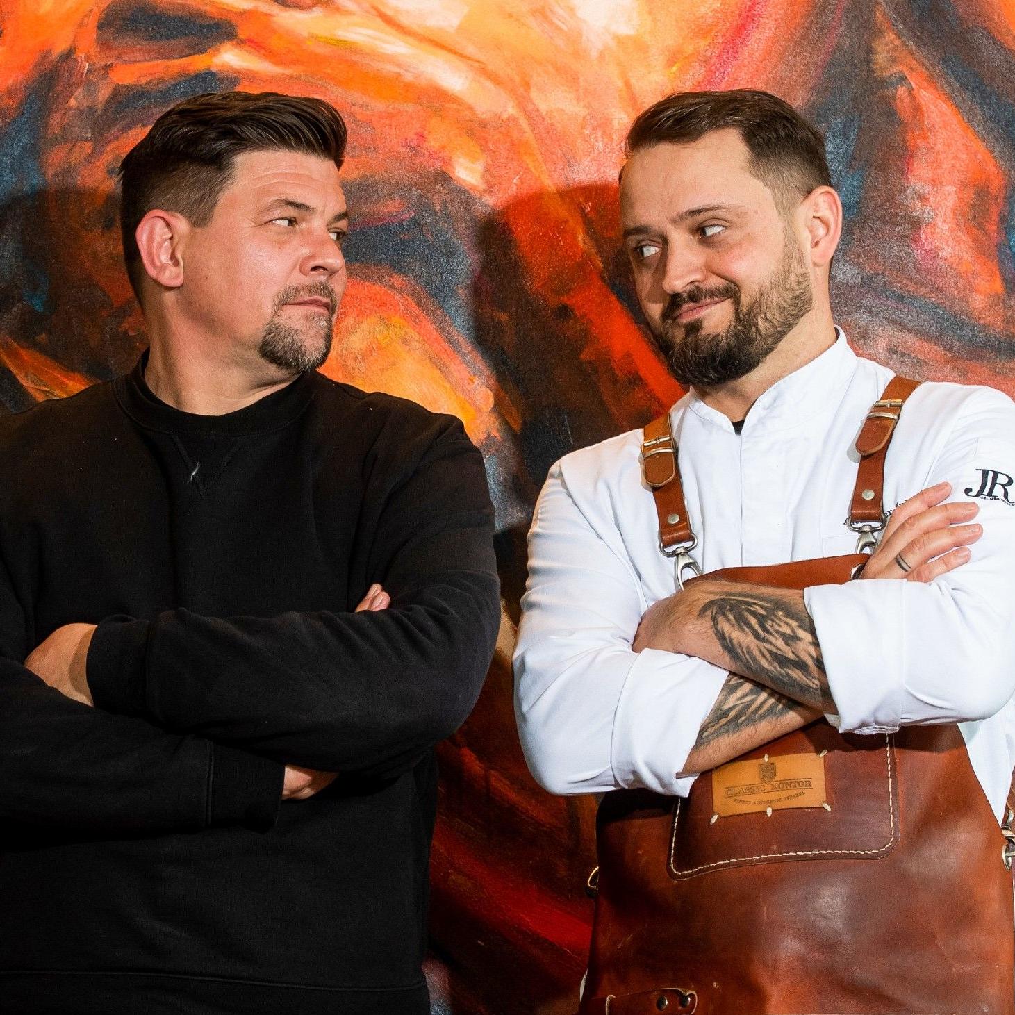 Tim Mälzer und Alexander Wulf bei \Kitchen Impossible\. Tim Mälzer und Alexander Wulf bei \Kitchen Impossible\.