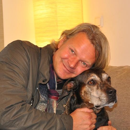 Tiere in Not - VOX-DOCMA TV - Frank Weber und Listenhund Donna