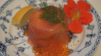 Räucherlachsterrine mit Frischkäse 