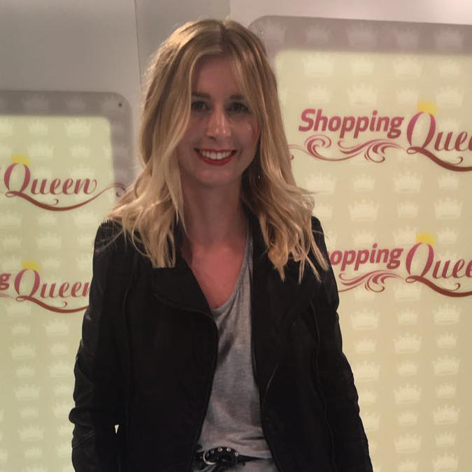 Shopping Queen 2016 Frankfurt Catwalk Steffi.jpg Shopping Queen 2016 Frankfurt Catwalk Steffi.jpg