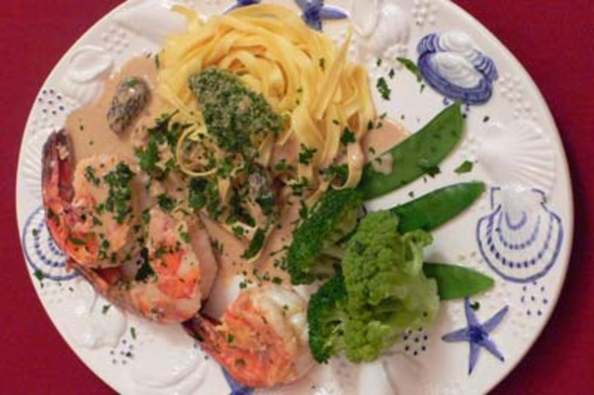 Caldeirada De Peixe Mit Baguette Und Olivendip Rezept