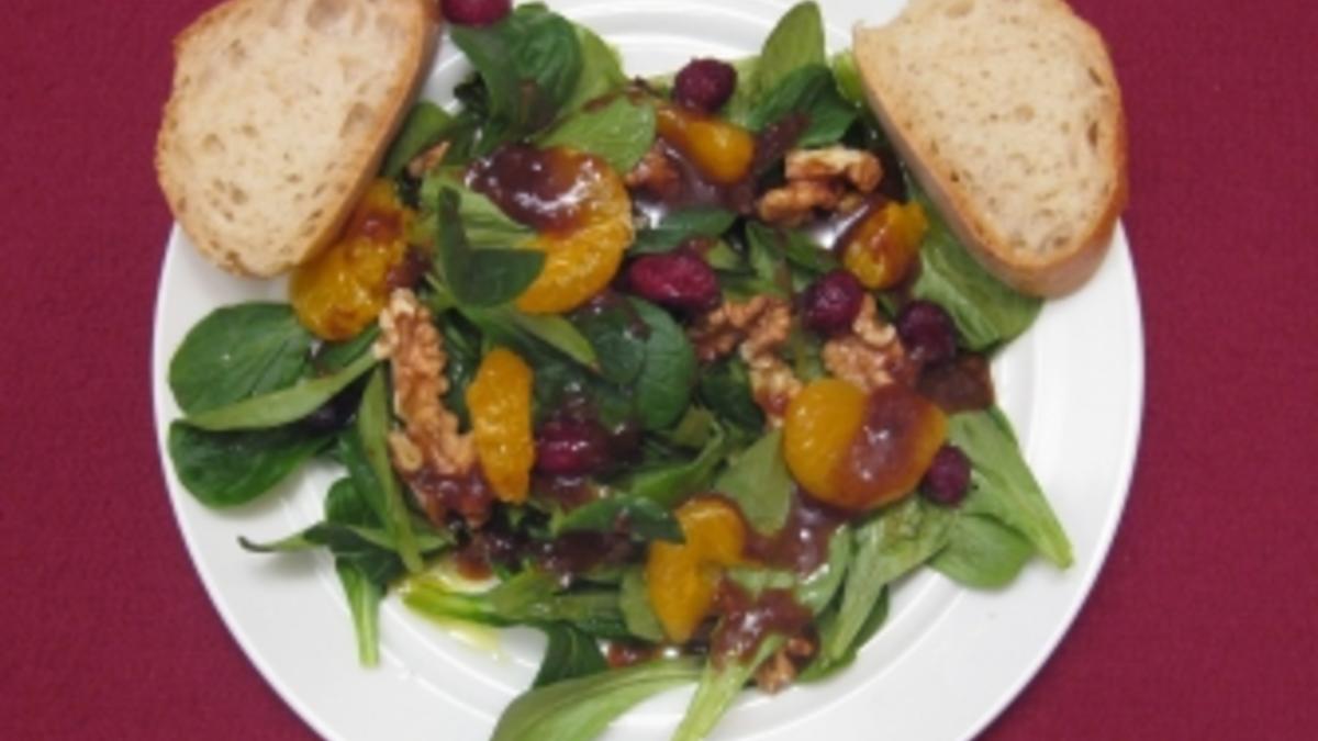 Das perfekte Dinner Rezepte - Feldsalat mit Mandarinen, Cranberries ...