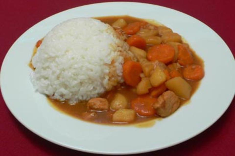 Das perfekte Dinner Rezepte - Japanischer Curryreis mit Fleischsoße und ... Das perfekte Dinner Rezepte - Japanischer Curryreis mit Fleischsoße und ...