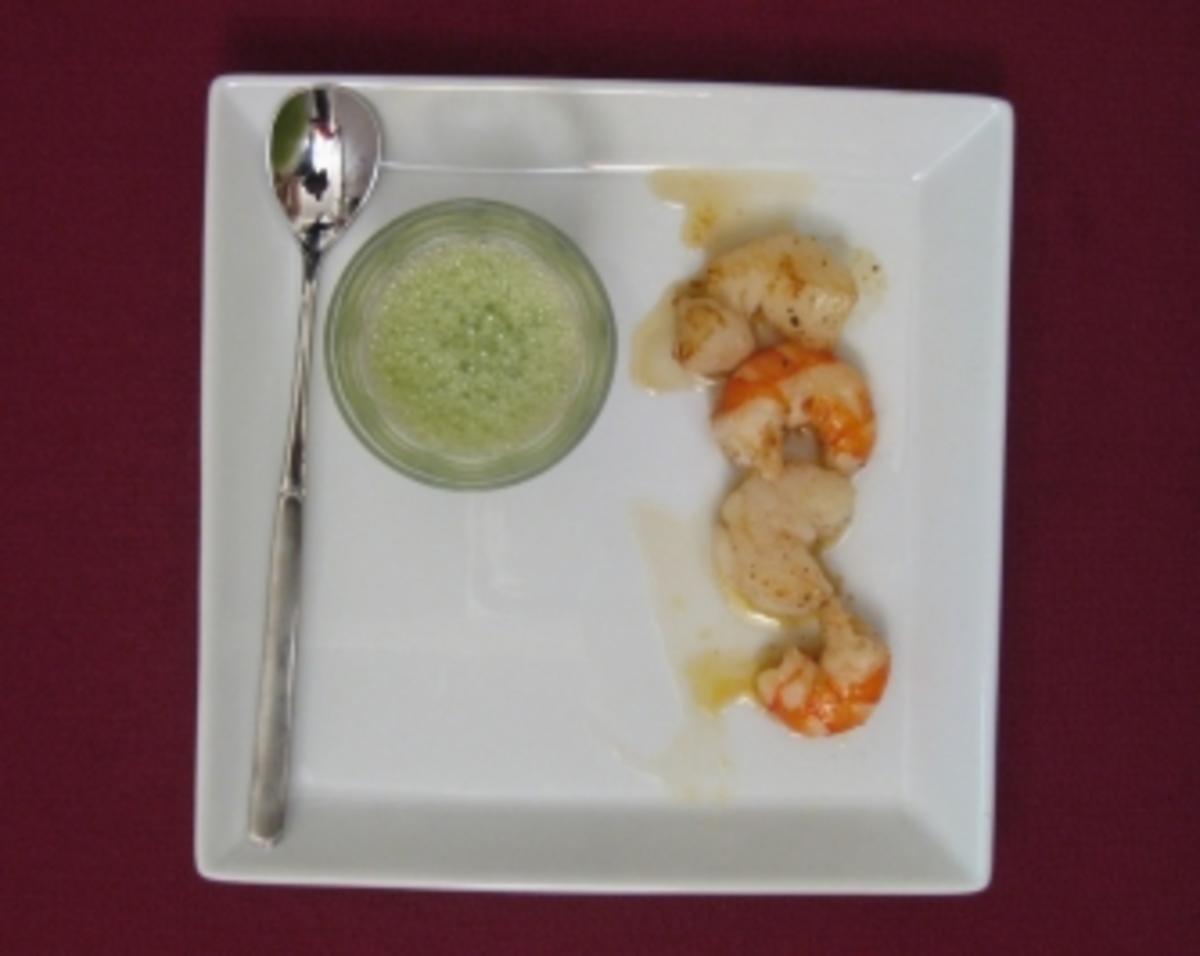 Das perfekte Dinner Rezepte - Kaltes Koriander-Gurken-Süppchen mit ...