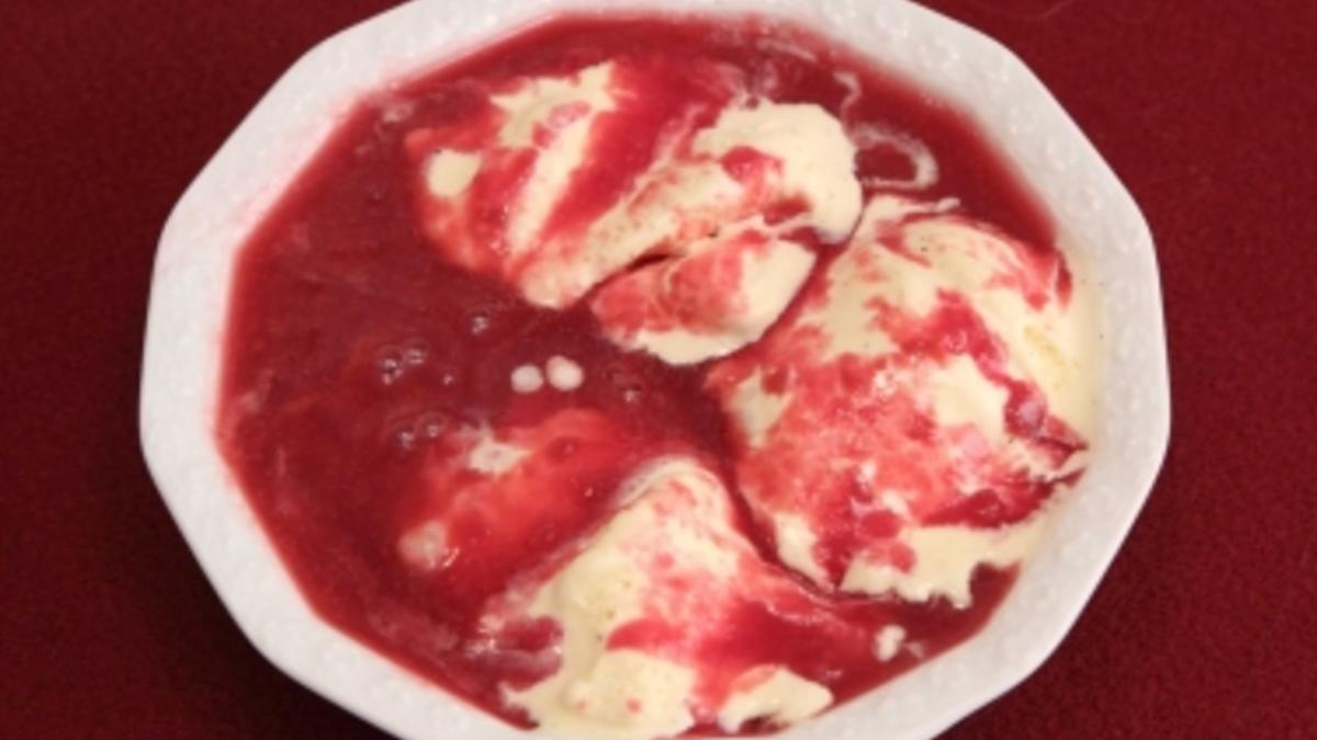 Das perfekte Promi Dinner Rezepte Weinbergpfirsichdessert (Franz