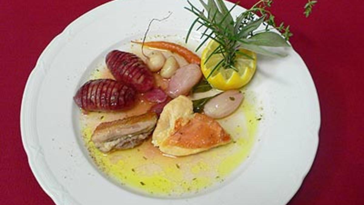 Das perfekte Dinner Rezepte - Bresse-Huhn in Zitronen-Kräutersud mit ...