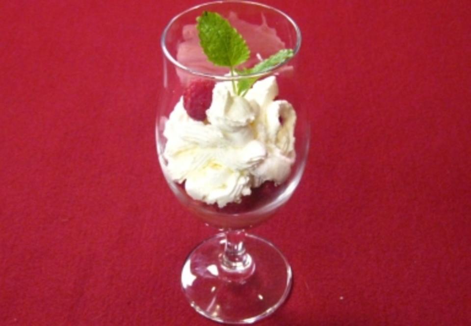 Das perfekte Dinner Rezepte - Himbeereis Das perfekte Dinner Rezepte - Himbeereis