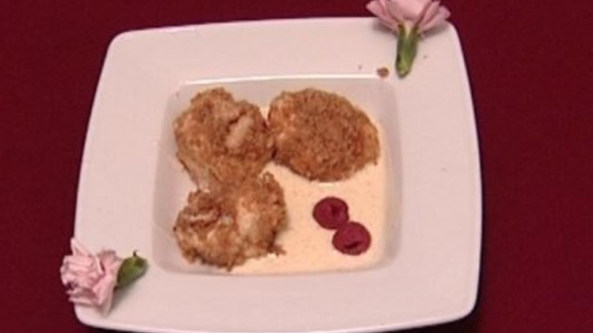 Das perfekte Promi Dinner Rezepte - Quarkklößchen auf Vanillesoße ...