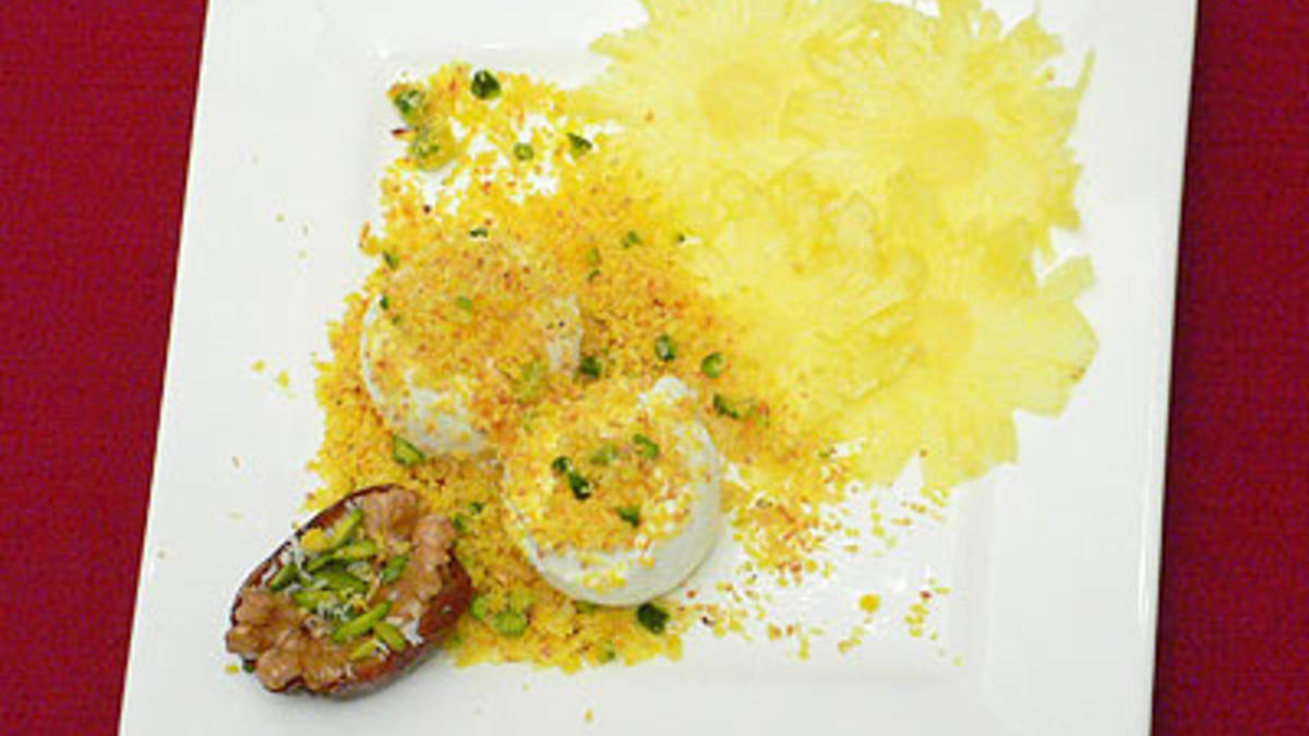 Das perfekte Dinner Rezepte - Baby-Ananas-Carpaccio mit Joghurteis u ...