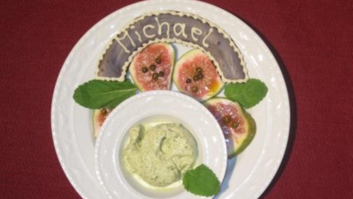 Das perfekte Dinner Rezepte - Pistazieneis auf Feigen mit grünem Pfeffer Das perfekte Dinner Rezepte - Pistazieneis auf Feigen mit grünem Pfeffer