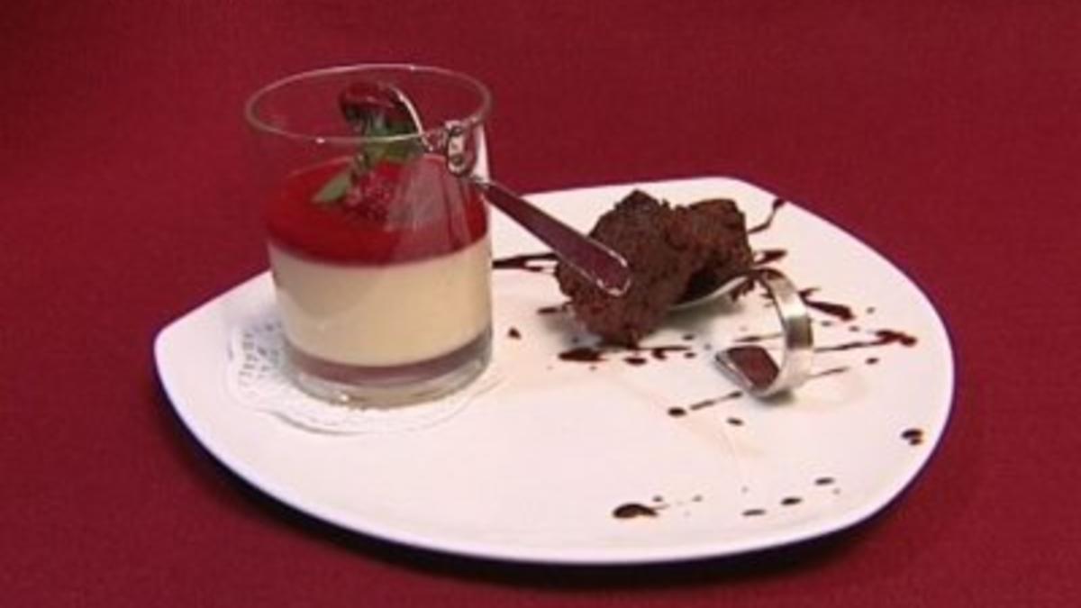 Das perfekte Promi Dinner Rezepte - Bayerische Crème mit Himbeermark ...