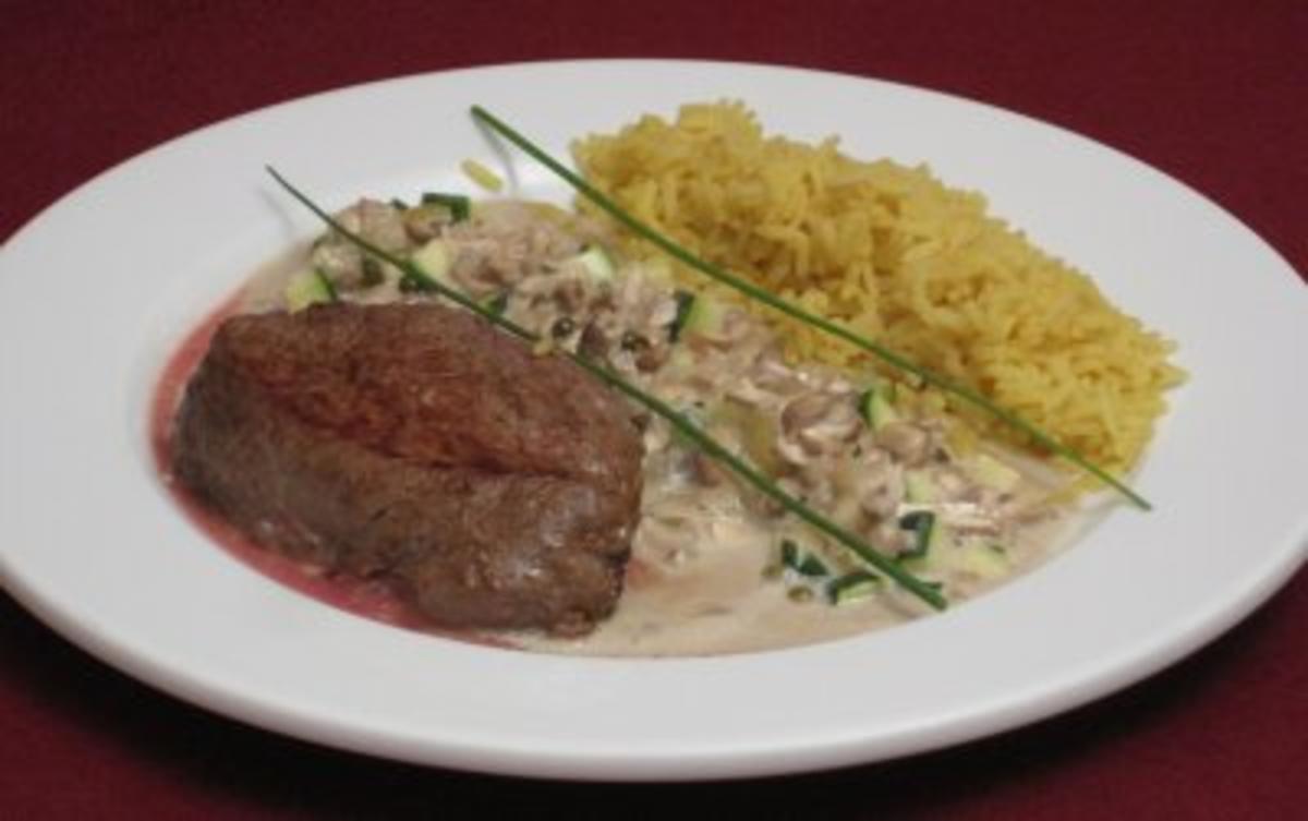 Das perfekte Dinner Rezepte - Rinderfilet in grüner Pfeffersahnesoße ...