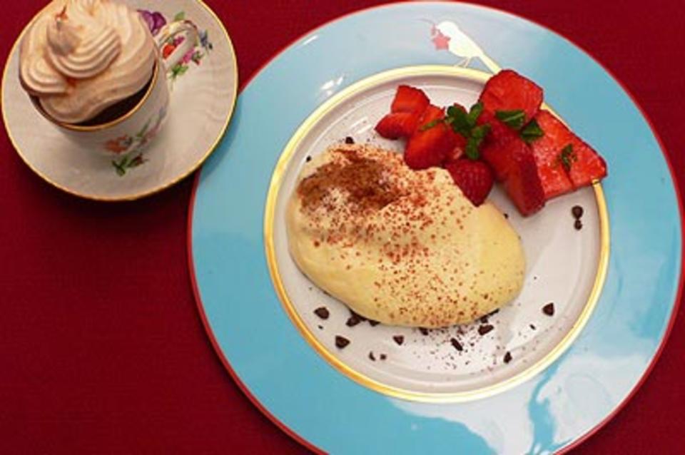 Das perfekte Dinner Rezepte - Mascarpone-Wölkchen mit Karamellbaiser Das perfekte Dinner Rezepte - Mascarpone-Wölkchen mit Karamellbaiser