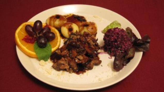 Das perfekte Dinner Rezepte - Rollbraten gefüllt mit Pilzen und Salbei ...