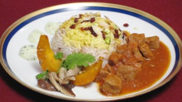 Das perfekte Dinner Rezepte - Gulasch à la Christine mit Reis aus 1001 ...
